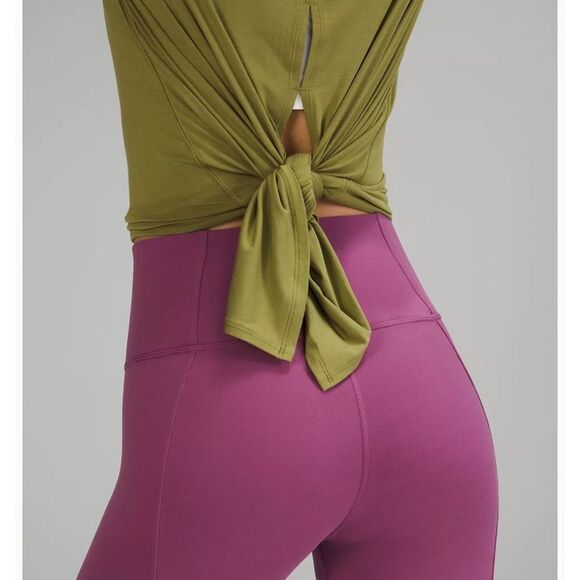 Lululemon Open Up Tie Back Tee size 8 - Picture 3 of 6